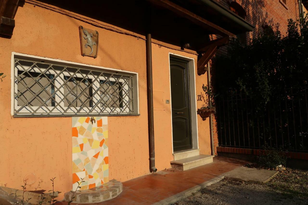 Casa Del Geco - La Natura Intorno A Te Camaiore Luaran gambar